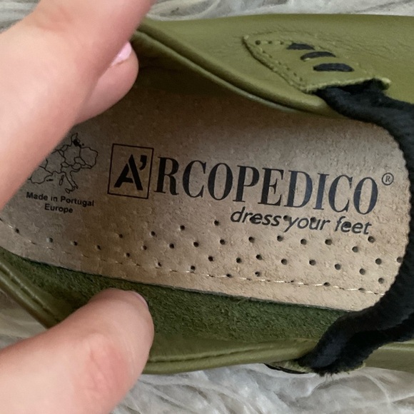 Arcopedico Shawna Mary Jane Green Leather Round Toe Stitch Accent Flats EUC 36 - Picture 8 of 9